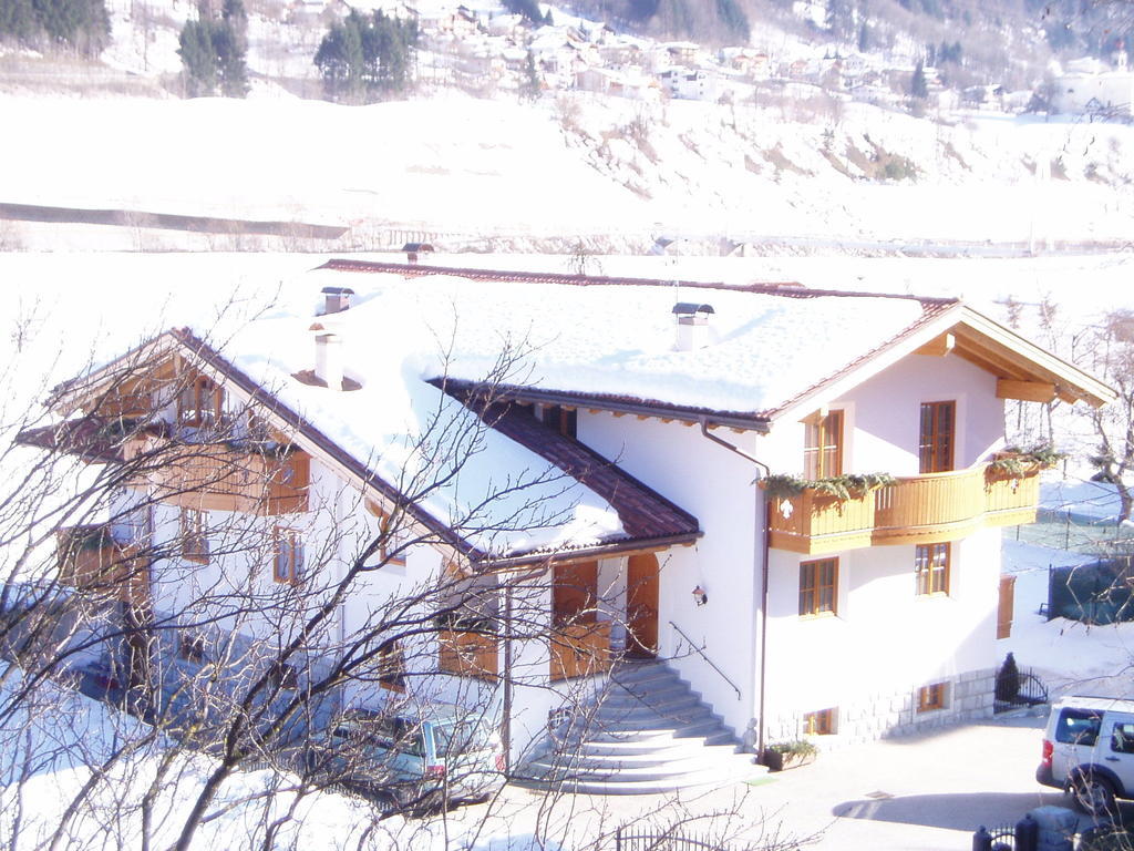 Villa Golf Pinzolo Eksteriør billede